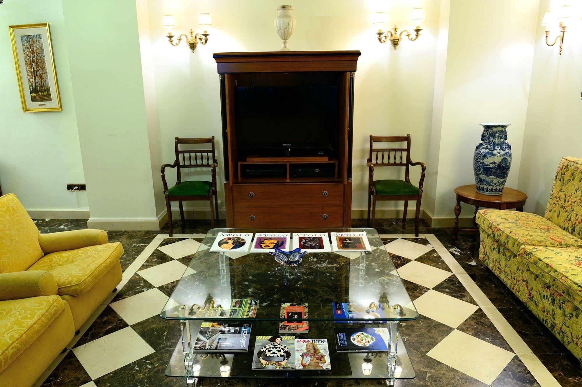 Hostal Arriazu Pamplona Exteriér fotografie