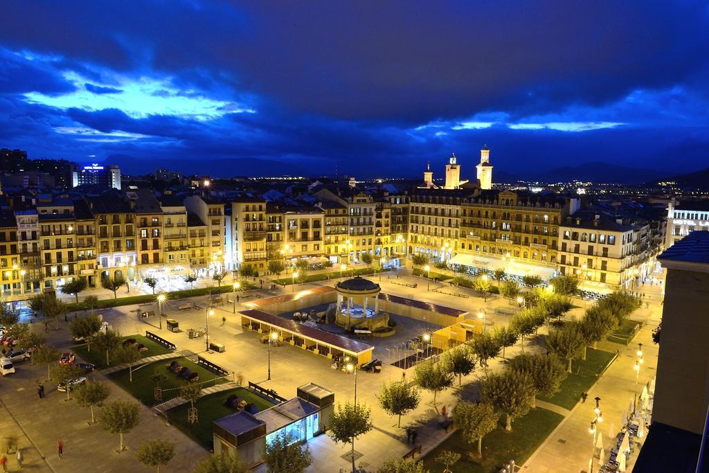 Hostal Arriazu Pamplona Exteriér fotografie